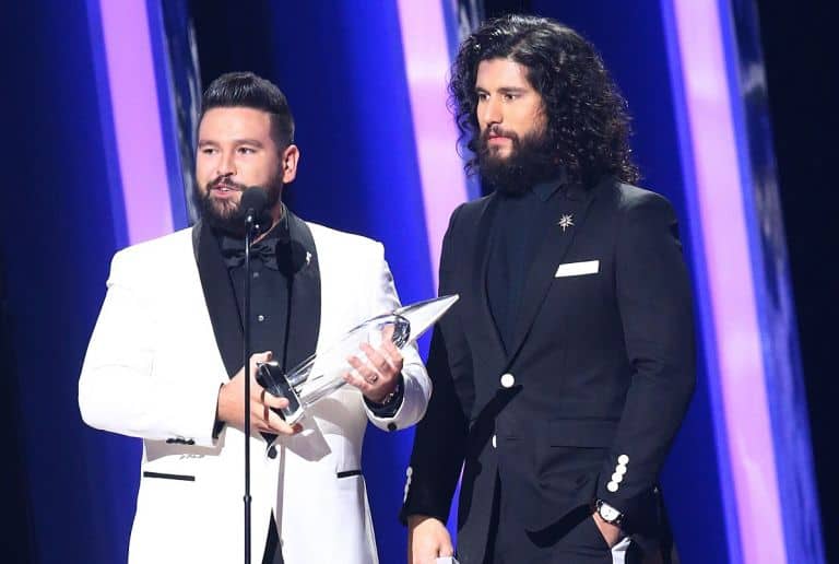 Dan + Shay Bring Festive Performance Of 'Take Me Home For Christmas' To