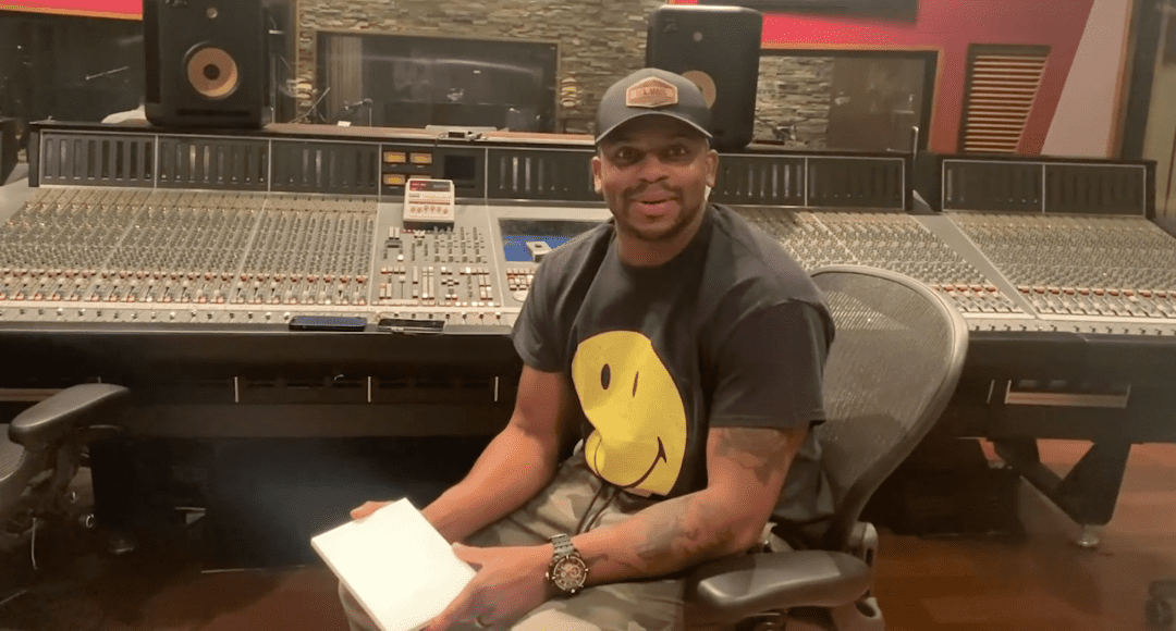 Jimmy Allen Rapper Jimmie Allen In Shock After Keith Urban Surprises Him with ACM Award ...