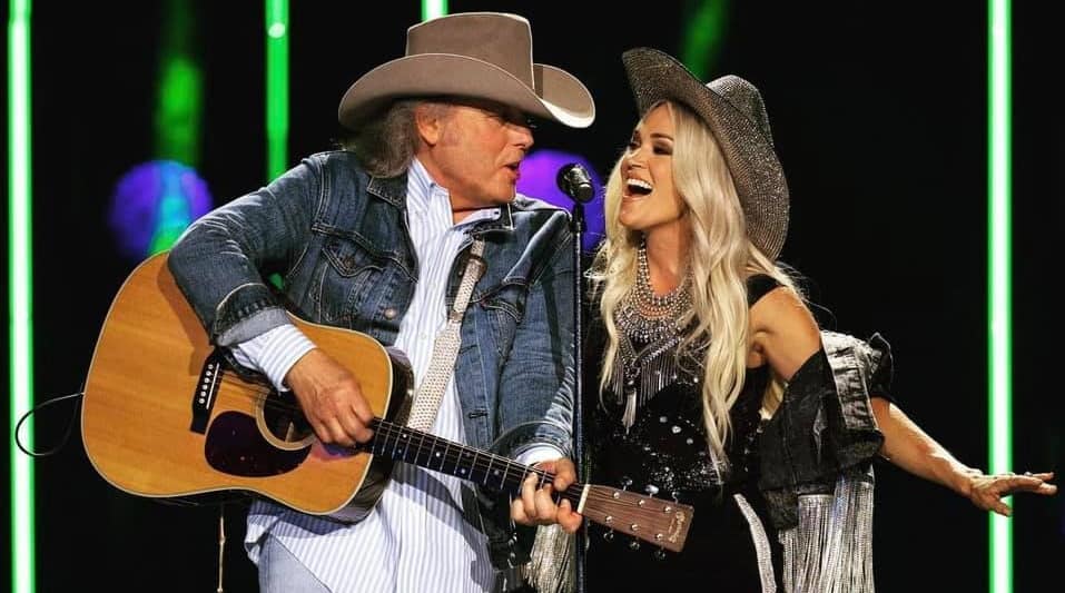 Watch Carrie Underwood Fulfill Dream of Performing with 'Legend' Dwight  Yoakam at 'CMA Summer Jam' - Country Now