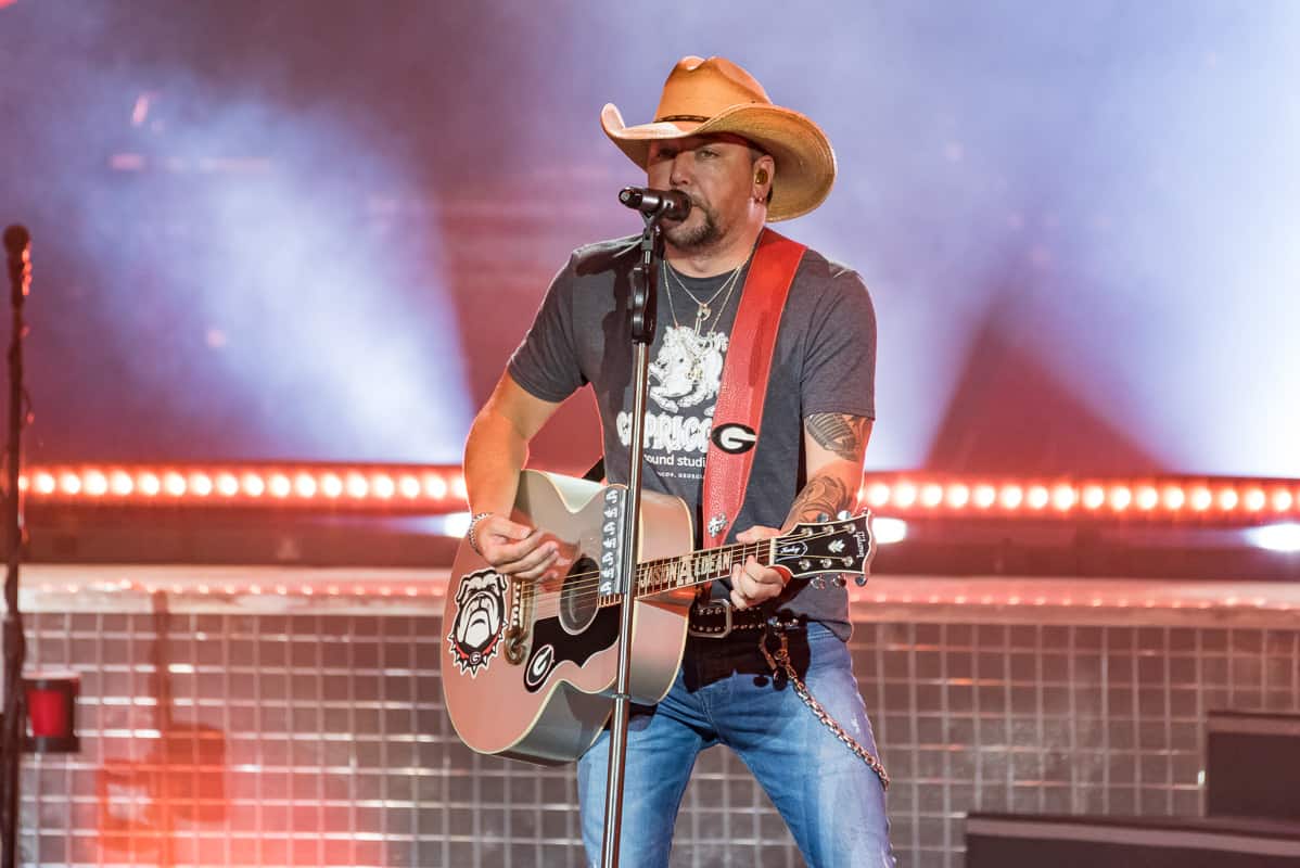 PHOTOS Jason Aldean Brings Electrifying 'Back In The Saddle' Tour To