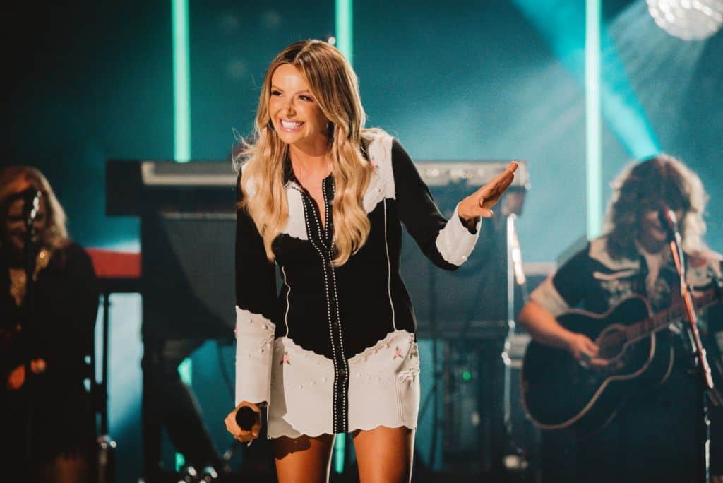 Carly Pearce Reveals Why She Stays 'Real And Raw' On Social Media - Country  Now