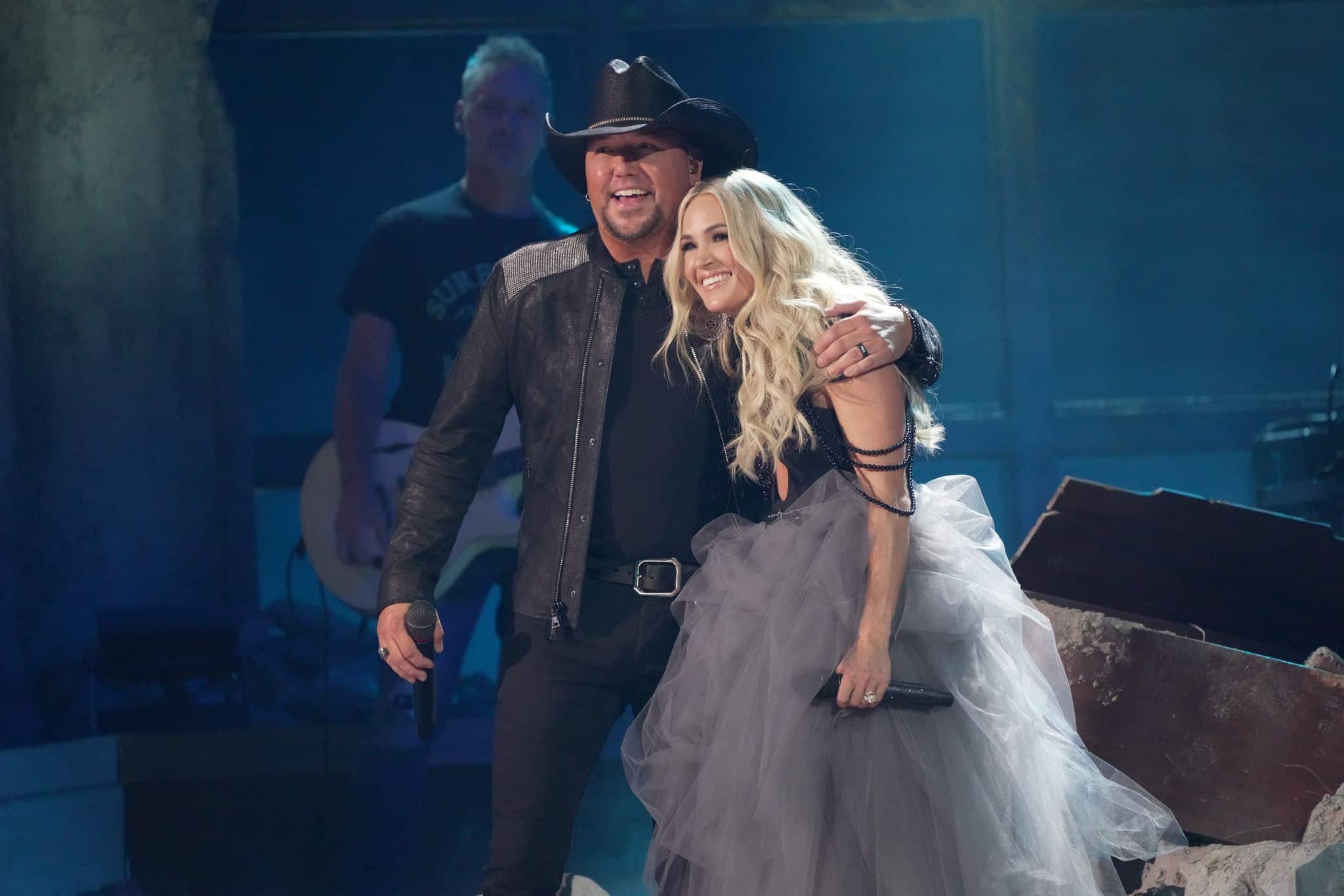 Jason Aldean, Carrie Underwood Deliver Smoldering Performance At CMA Awards