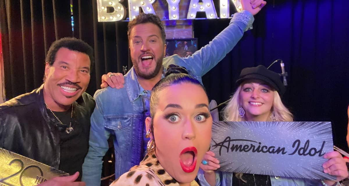 Huntergirl Surprised with 'American Idol's' Historic Platinum Ticket at