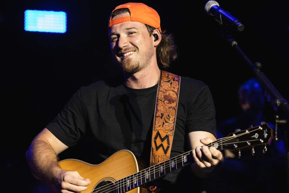 Morgan Wallen - '98 Braves (Lyric Video) 2023 