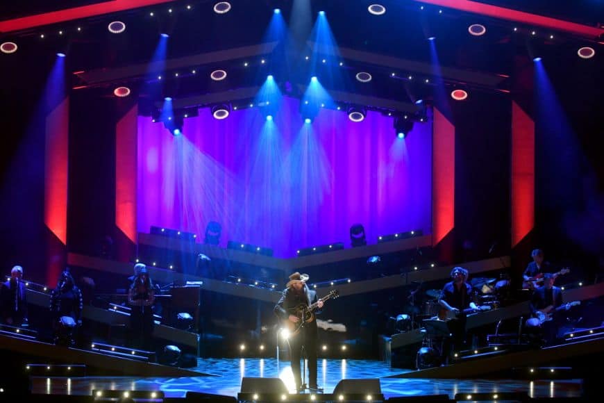 WATCH: Chris Stapleton Honors Vince Gill With Soulful Rendition Of ...