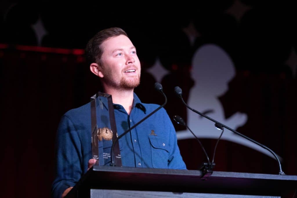 Scotty McCreery & Newborn Son Cheer On New England Patriots