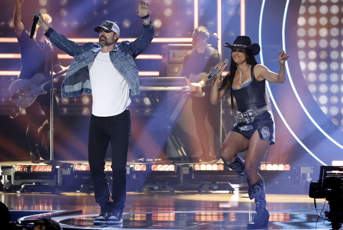 WATCH Walker Hayes Teams Up With Ciara For DanceWorthy 'Y'all Life