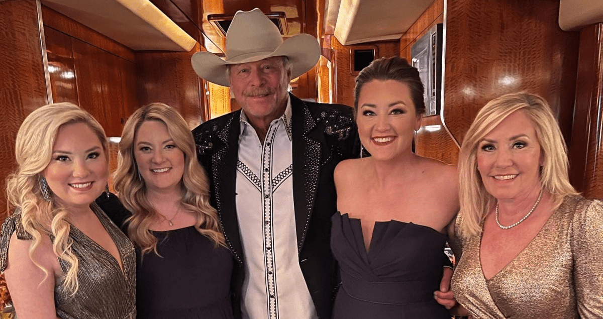 Alan Jackson Enjoys 'Magical Night' With Wife, Denise, and Their Three  Daughters At CMA Awards - Country Now