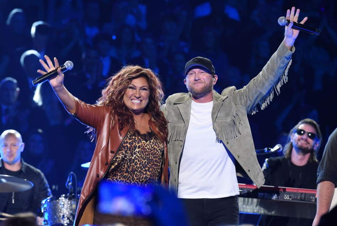 Cole Swindell and Jo Dee Messina Pull Off Major CMA Awards Surprise ...