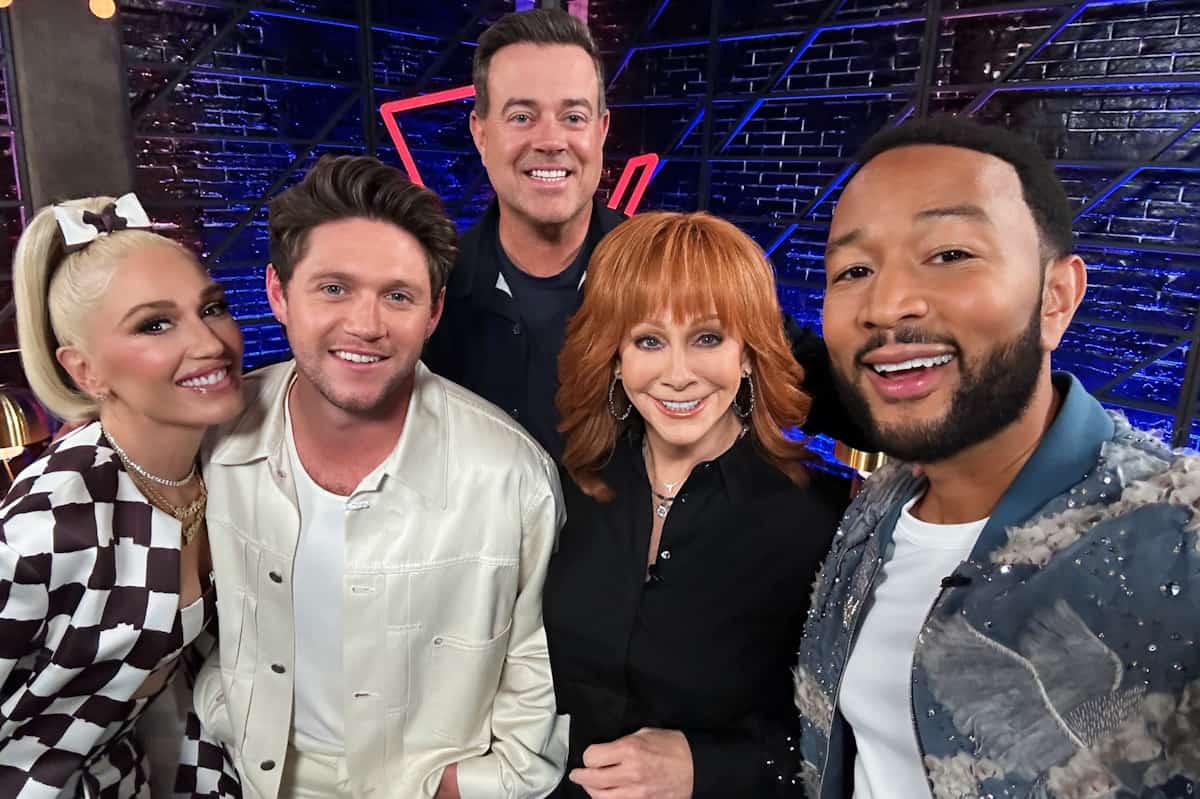 https://countrynow.com/wp-content/uploads/2023/07/Carson-Daly-Gwen-Stefani-Niall-Horan-Reba-McEntire-John-Legend.jpg