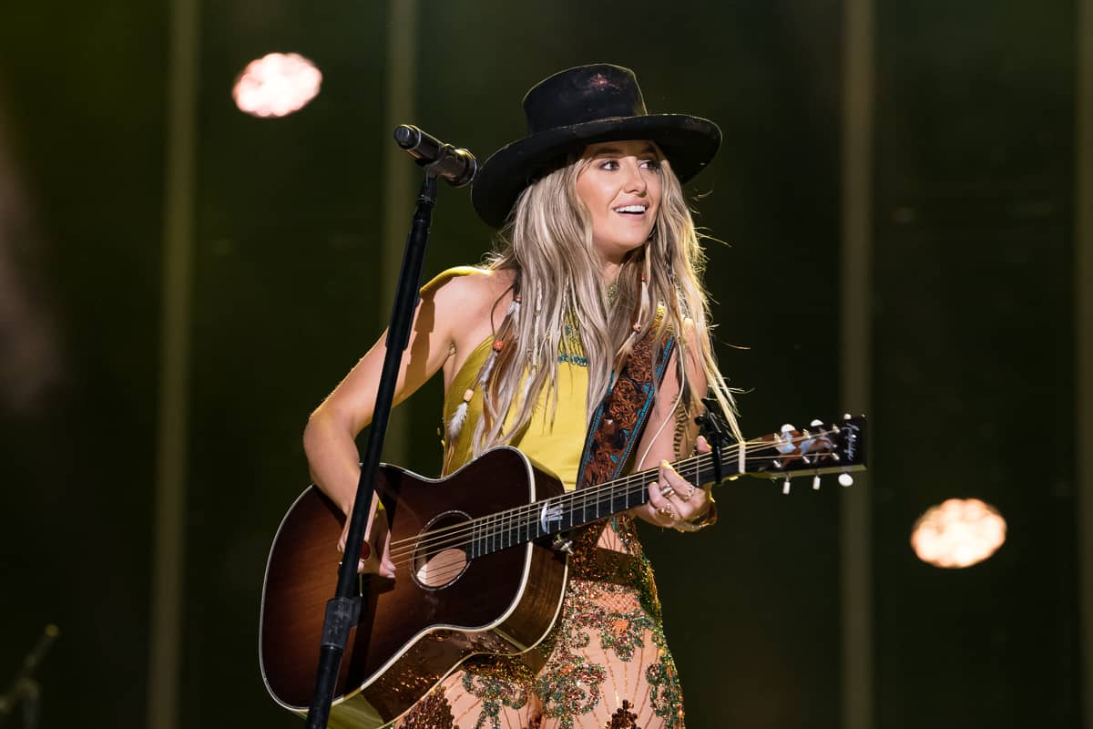 Lainey Wilson Wows Fans At CMA Fest With Captivating 'Watermelon