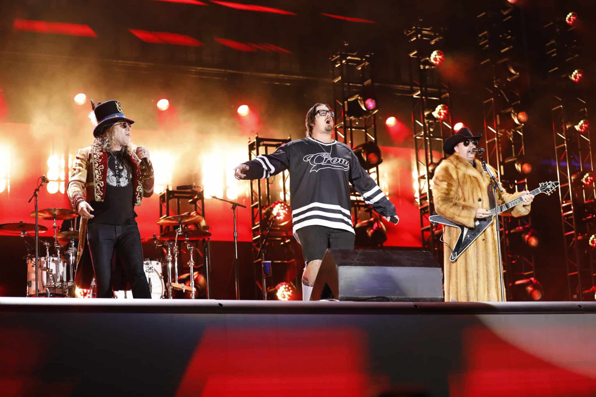 Big & Rich Celebrate 20th Anniversary Of 'Save A Horse (Ride a Cowboy ...