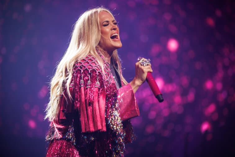 Underoo Photo Superstar Carrie Underwood Extends Record-Breaking Las Vegas Residency ...