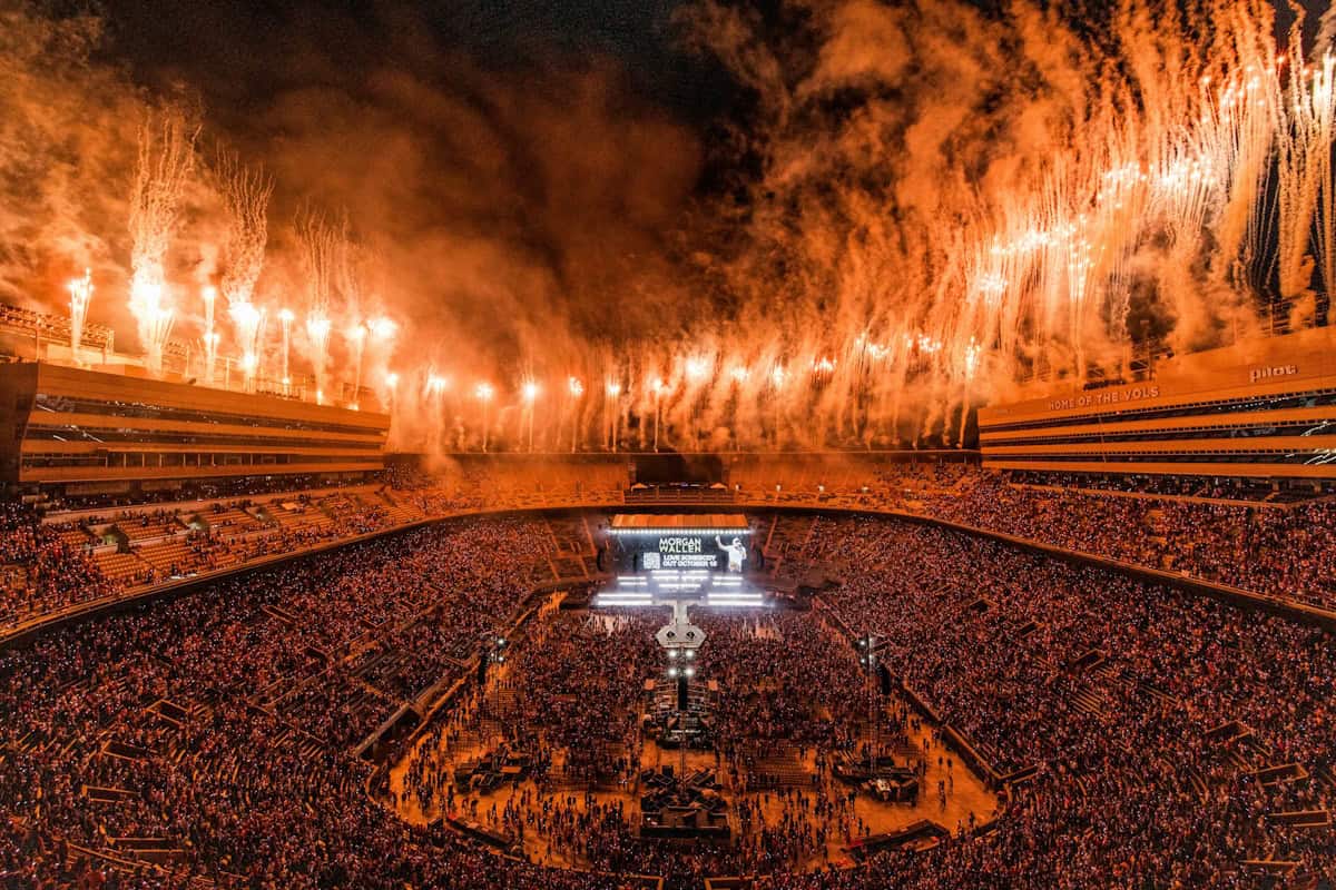 Wallen’s Historic TwoNight Run at Neyland Stadium Draws Over