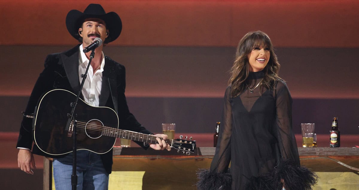 Riley Green Reveals How Ella Langley Helped Bring 'Don't Mind If I Do' To  Life - Country Now