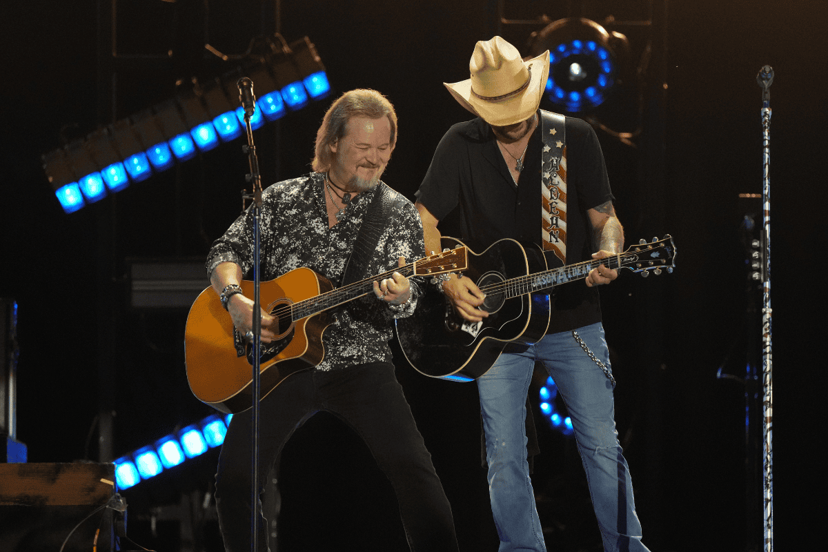 Travis Tritt, Jason Aldean; Photo Courtesy CMA
