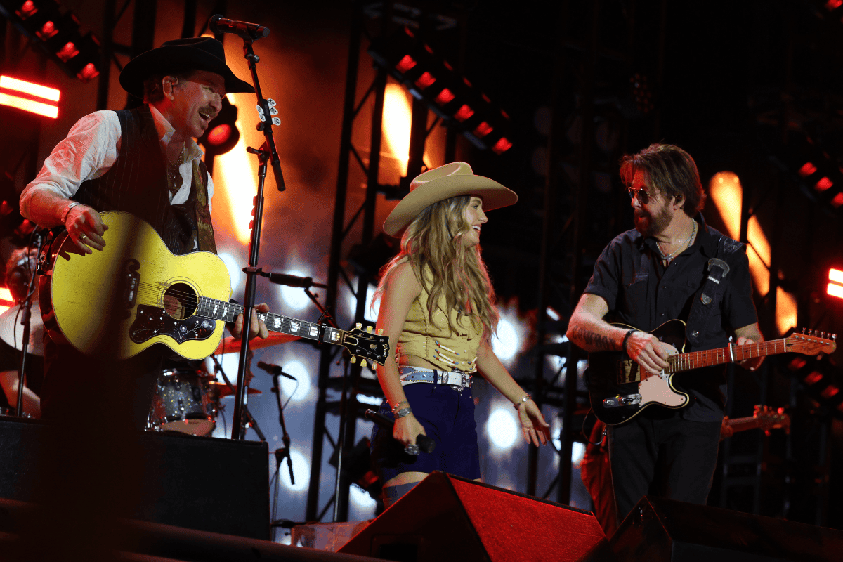 Brooks & Dunn, Lainey Wilson; Photo Courtesy CMA