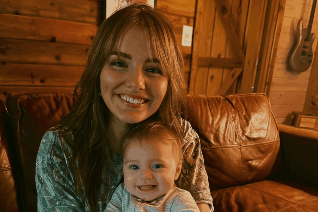 Emmy Russell with Daughter, Taylor; Photo via Instagram