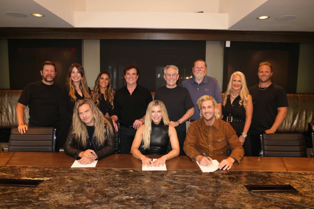 The Band Perry’s Reid Perry, Kimberly Perry, and Johnny Costello

Back Row (L-R): Nashville Harbor Records & Entertainment’s Ryan Dokke, Make Wake’s Shelby Marvel, Make Wake’s Sophia Sansone, Big Machine Label Group’s Scott Borchetta, Nashville Harbor Records & Entertainment’s Jimmy Harnen, Make Wake’s Chris Kappy, Big Machine Label Group’s Allison Jones, Nashville Harbor Records & Entertainment’s Dexter Bensman

Photo by Eden Gerlock For Nashville Harbor Records & Entertainment