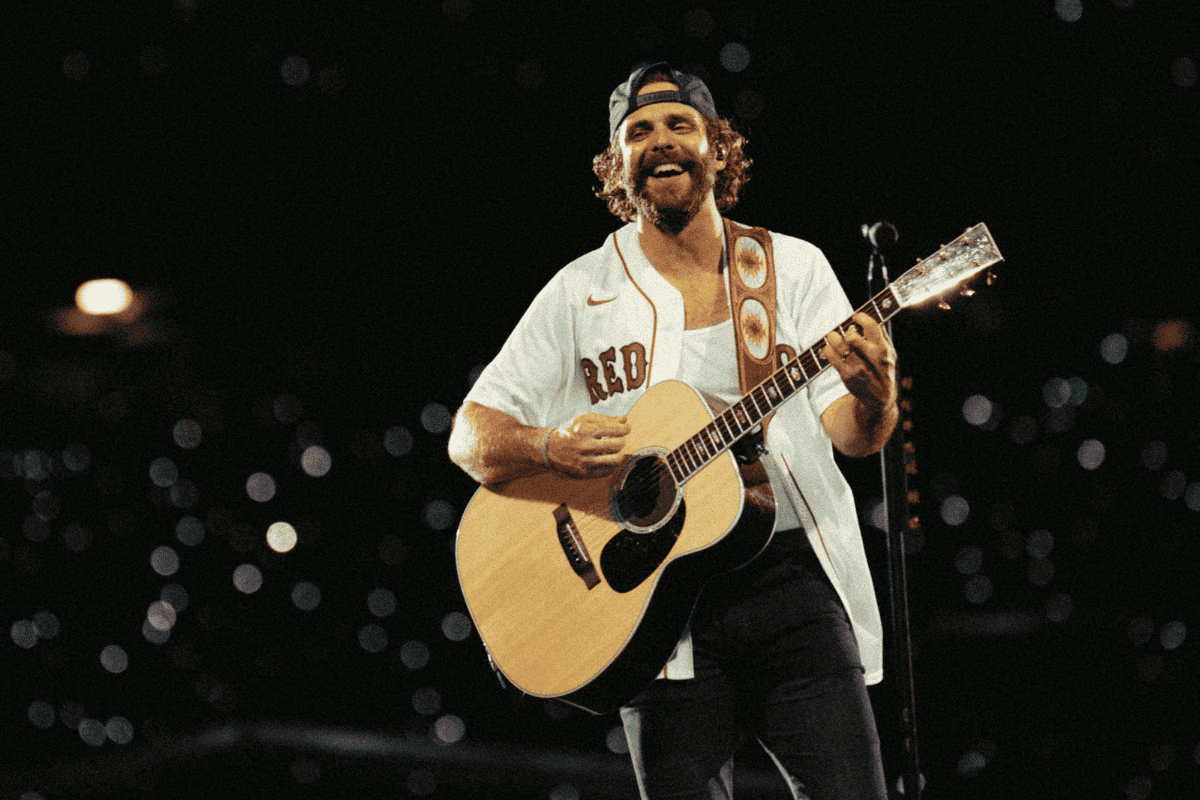 Thomas Rhett; Photo by Corey Miller