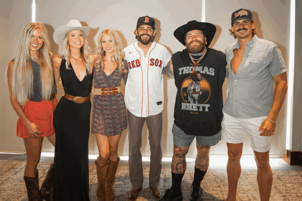 Thomas Rhett with Teddy Swims, Tucker Wetmore and The Castellows; Photo by Corey Miller