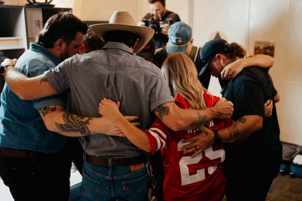 Anne Wilson with her band; Photo by Isaac Apon