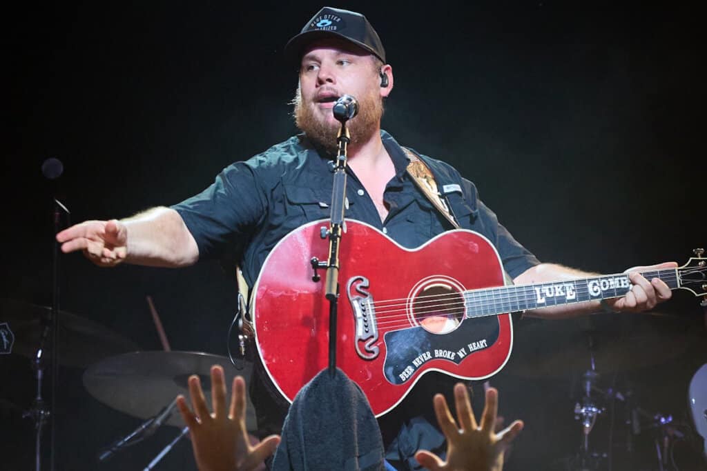 Luke Combs; Photo by David Bergman