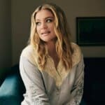 Lauren Alaina; Photo by Robby Klein