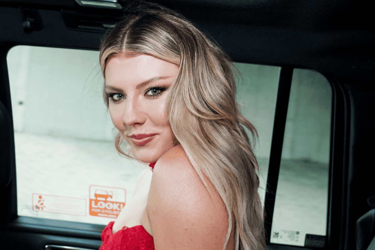 Dasha; Photo by Adam Budd