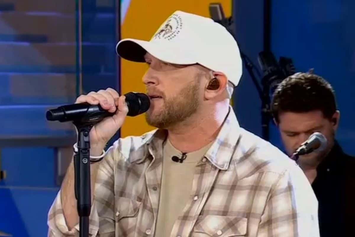 Cole Swindell; Photo Provided