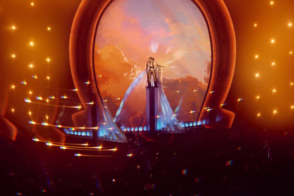 Lainey Wilson; Photo by Erick Frost