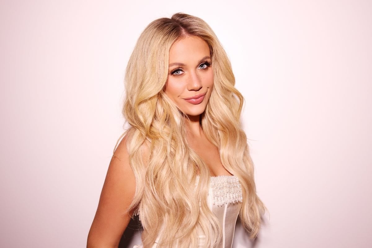 Megan Moroney; Photo by Cece Dawson