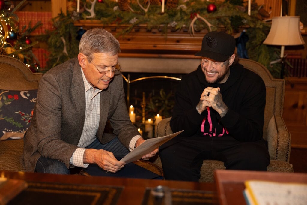 Gov. Lee gives Jelly Roll news of his official pardon, December 18, 2025, at the Tennessee Residence. Photo Courtesy Brandon Hull, Office of Gov. Bill Lee