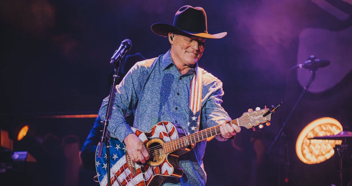 Country Hitmaker John Michael Montgomery Closes Out Touring Career With Emotional, Sold-Out Farewell in Kentucky