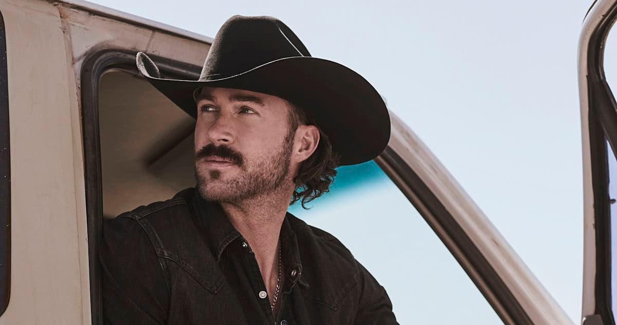 Riley Green’s Sultry New Single ‘Change My Mind’ Signals Another Big Moment at Country Radio