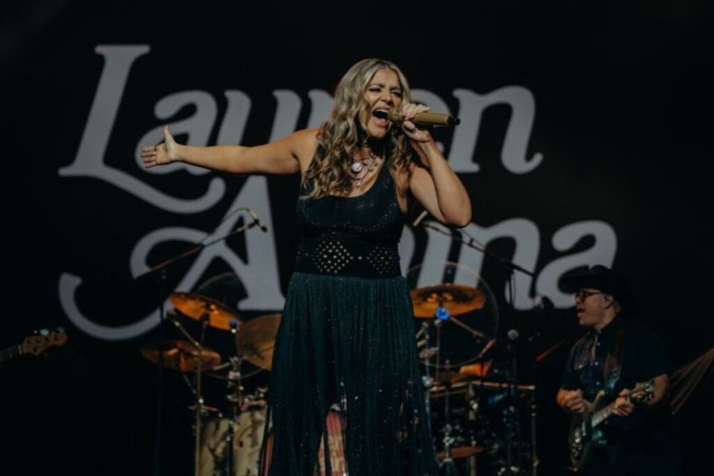 Lauren Alaina Calls for an End to Body-Shaming Culture: ‘We Can’t Talk About Women This Way’