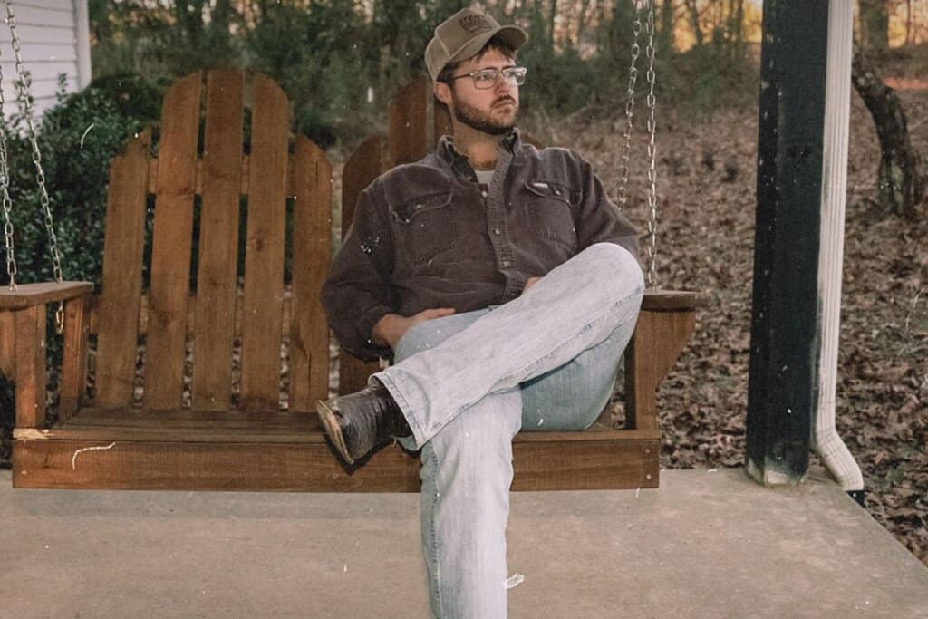 Kenny Whitmire Revives Timeless Country Storytelling With ‘I Gave Her The Moon’