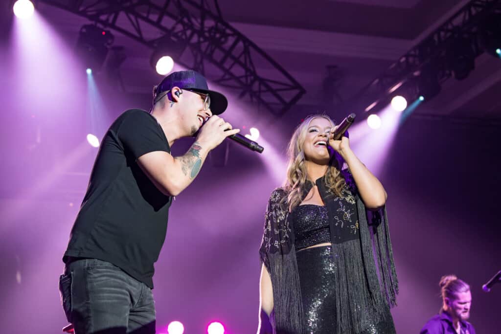Chase Matthew, Lauren Alaina; Photo by Andrew Wendowski 
