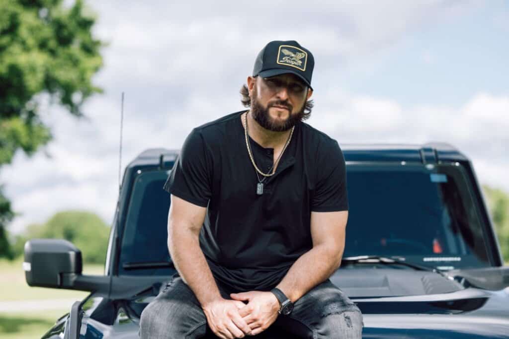 Dusty Black; Photo by Chase Lauer