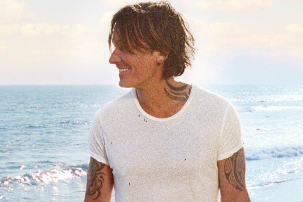 Keith Urban; Photo by Phil and Sara