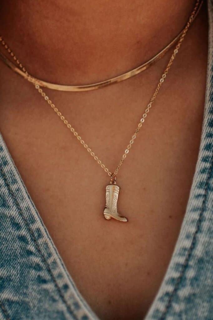 Dolly Boot Necklace; Photo Courtesy of Pink Lily