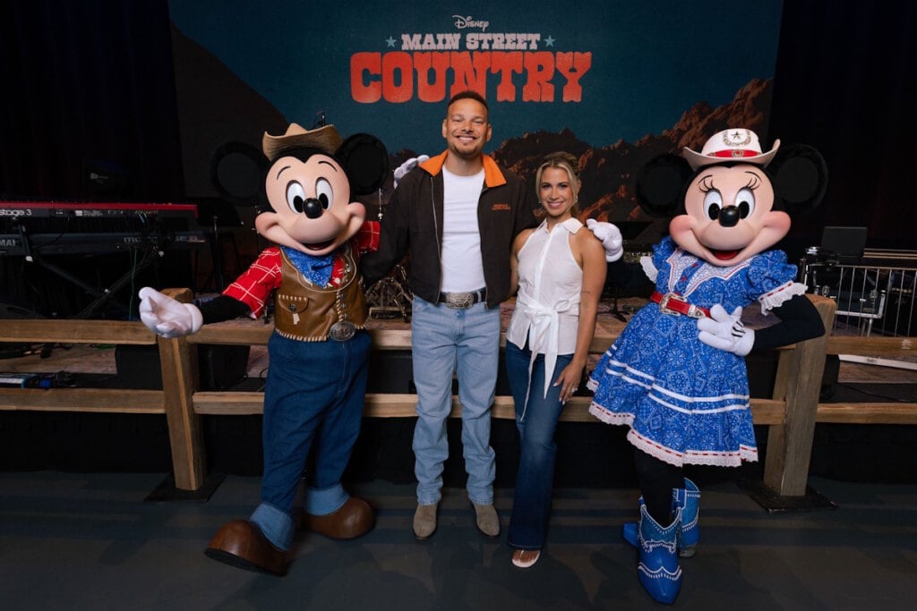 Kane Brown and Katelyn Brown with Mickey and Minnie; Photo Courtesy Disney, Catherine Powell
