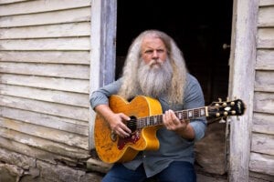 Jamey Johnson; Photo by David McClister