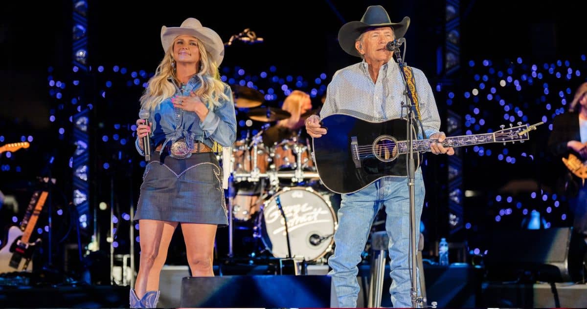 See Miranda Lambert and George Strait Team Up For Two-Song Performance in  Texas - Country Now
