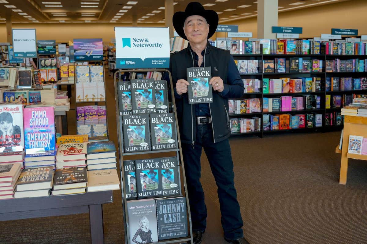 Photo Courtesy of Clint Black