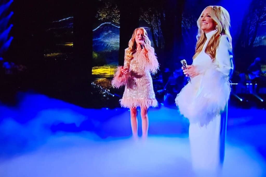 Hannah Harper, Lee Ann Womack; Photo via ABC, American Idol