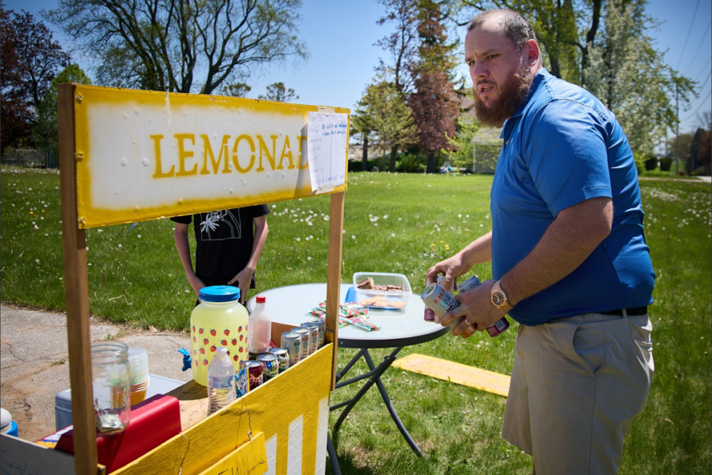 Luke Combs; Photo by David Bergman
