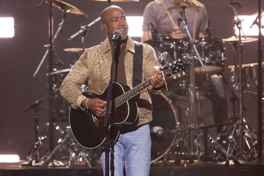 Darius Rucker Receives Veterans Voice Award at 2026 AMAs for His Ongoing Support of Service Members and Their Families