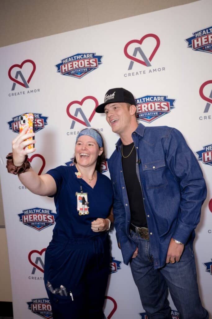 Parker McCollum visiting Memorial Hermann The Woodlands; Photo Courtesy of Create Amor