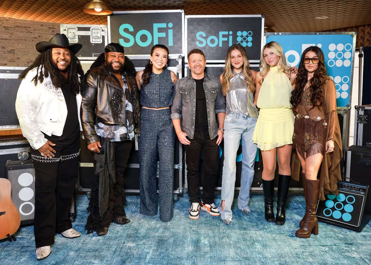 Brandon Campbell, Derek Campbell, Vivian Tu, Shane McAnally, Kelsea Ballerini, Karen Hardy, Shantaia; Photo by Ryan Northrop / BFA.com